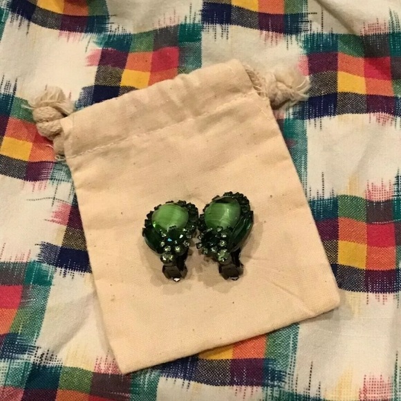 Beautiful Green Floral Clip On Earrings - Picture 2 of 4